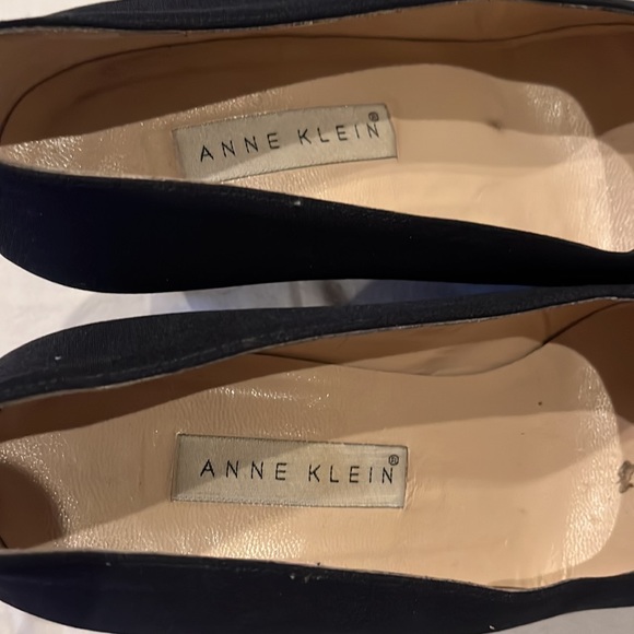 Anne Klein black classy pump 7.5M - Picture 2 of 7